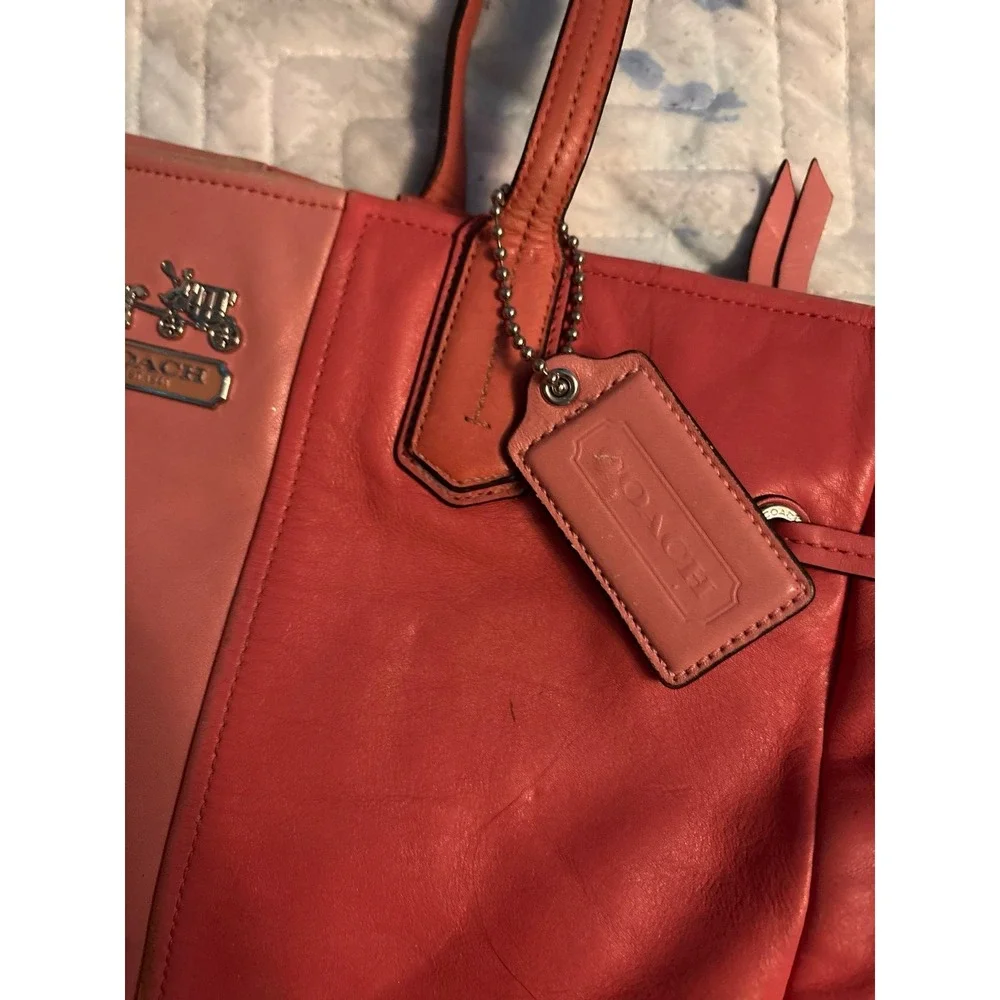 Coach 18962 Chelsea Leather Stripe‎ Charlie Coral Large Tote Bag Purse